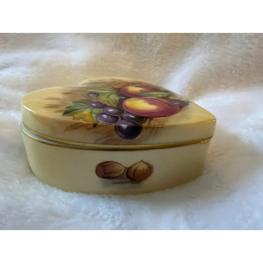 Aynsley Orchard Gold Heart Trinket Box Bone China England Fruit Covered Box